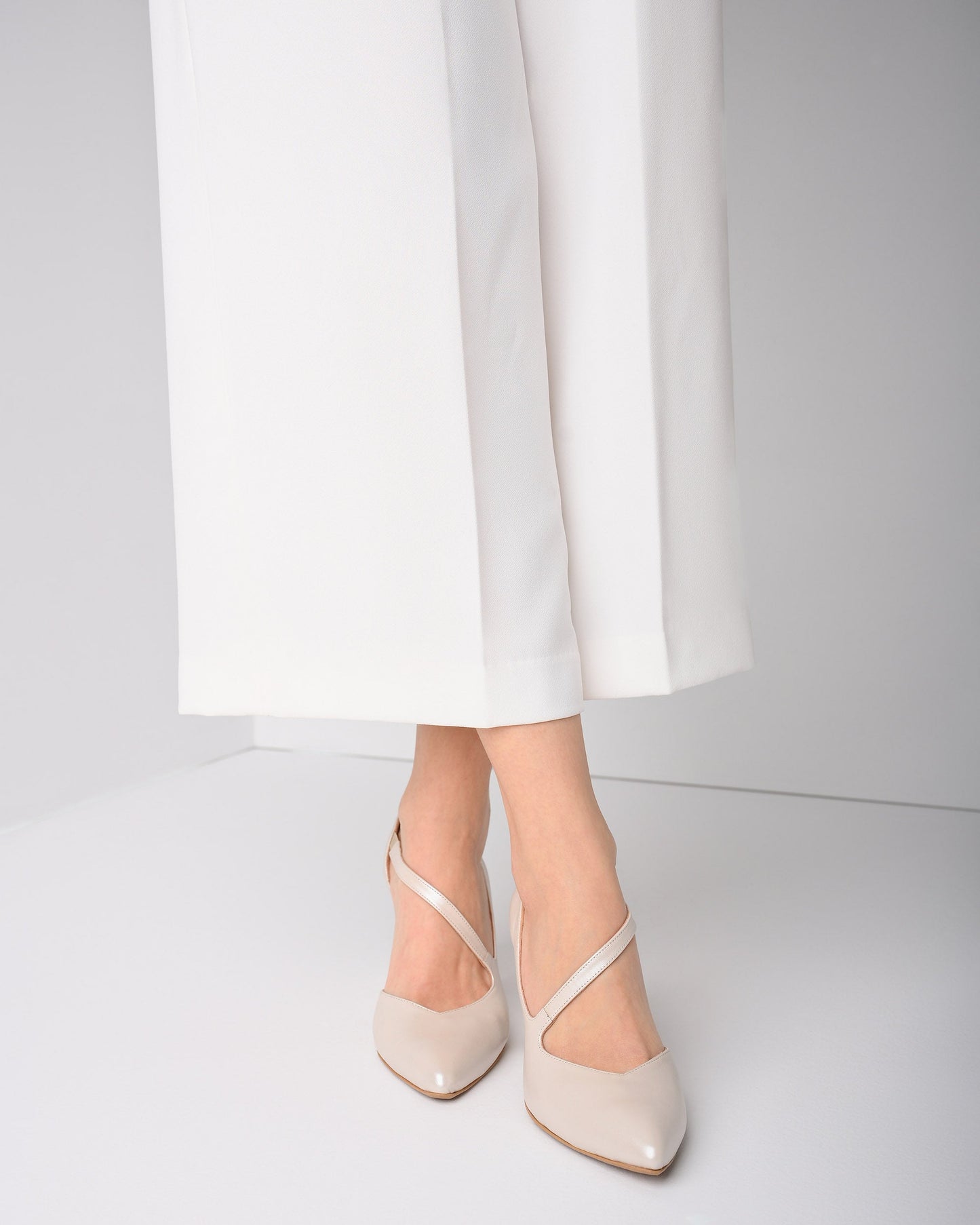 Ivory Wedding Shoes Closed Toe, Isabella - PinkyPromiseAccs