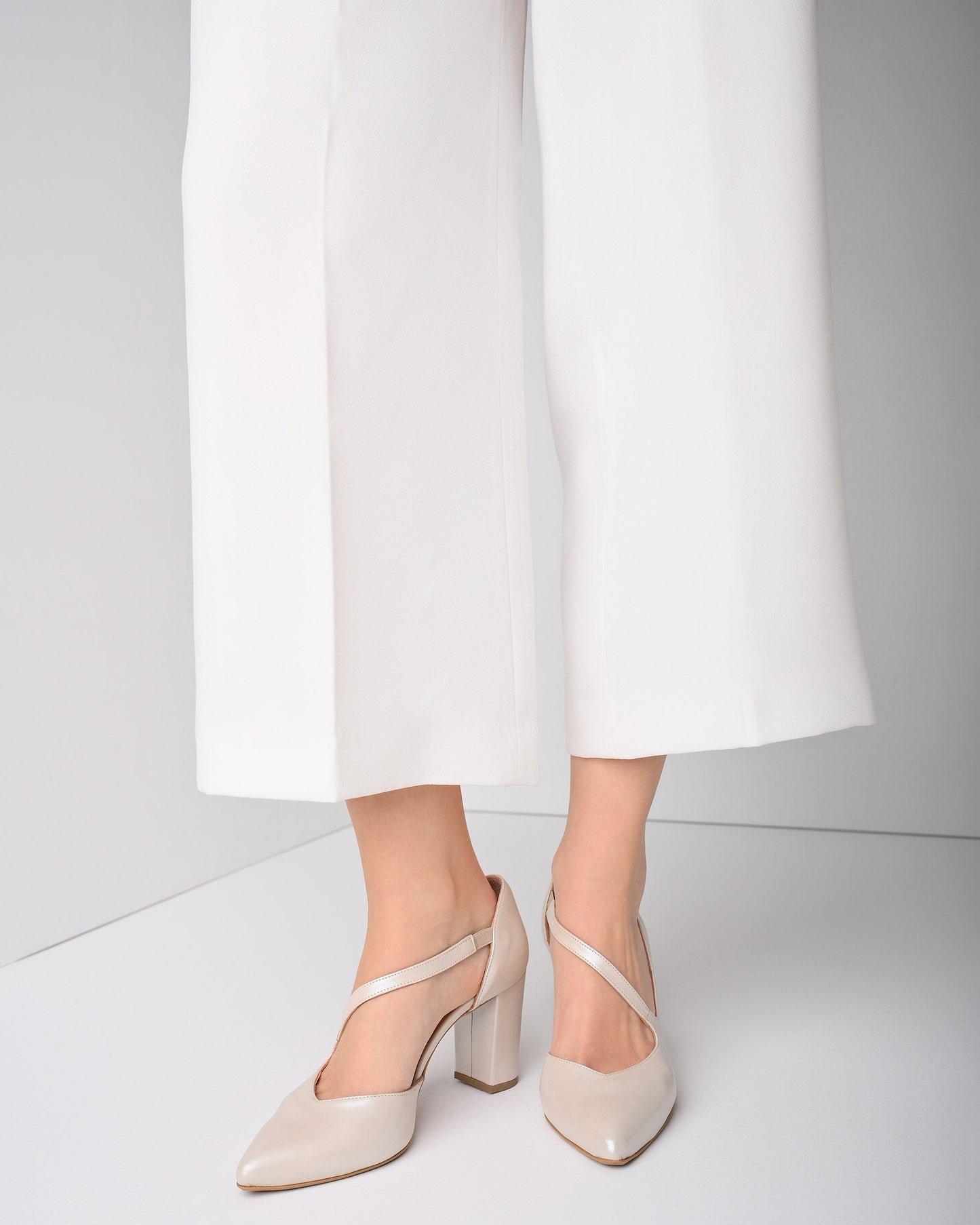 Ivory Wedding Shoes Closed Toe, Isabella - PinkyPromiseAccs