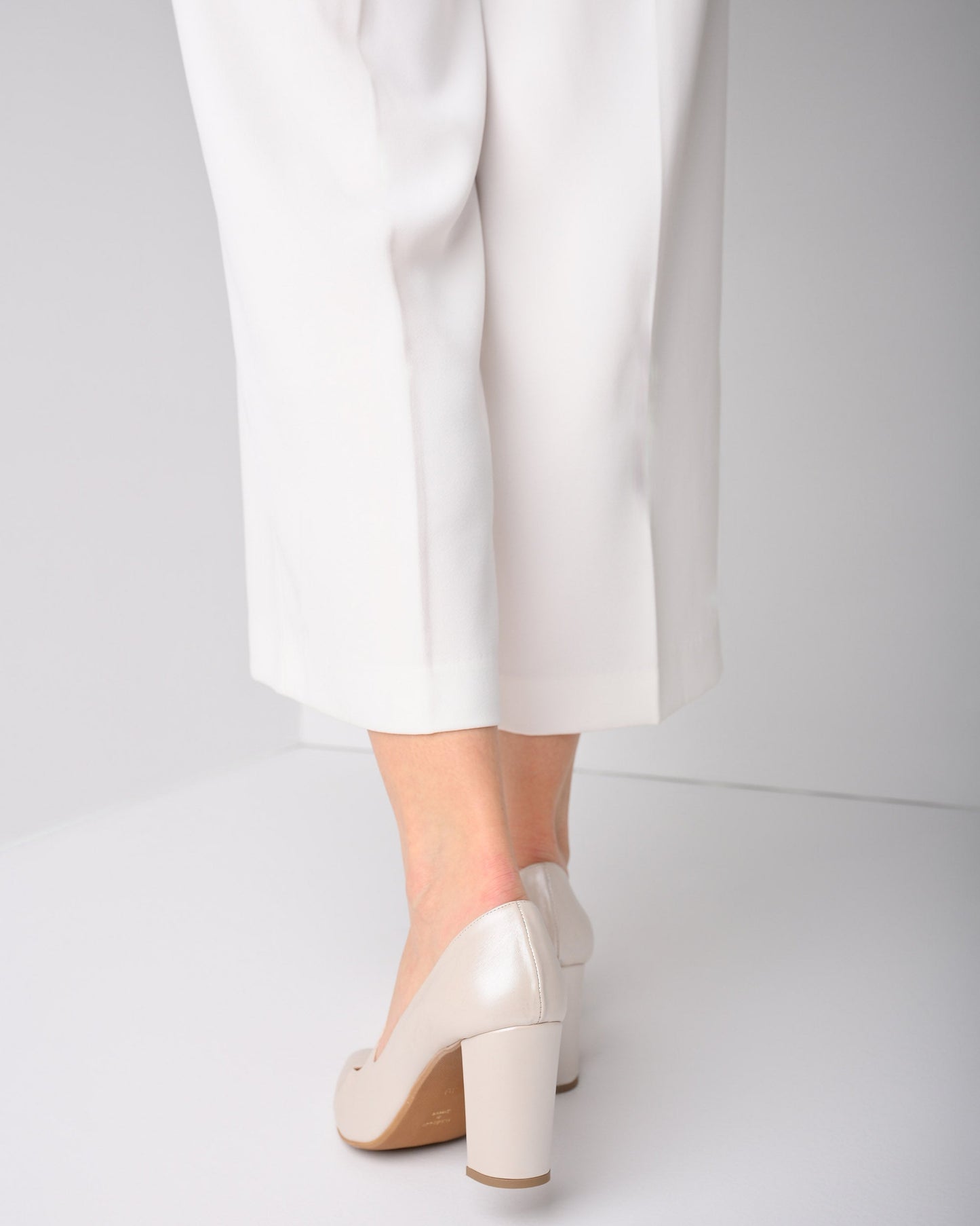 Ivory Wedding Shoes Closed Toe, Isabella - PinkyPromiseAccs