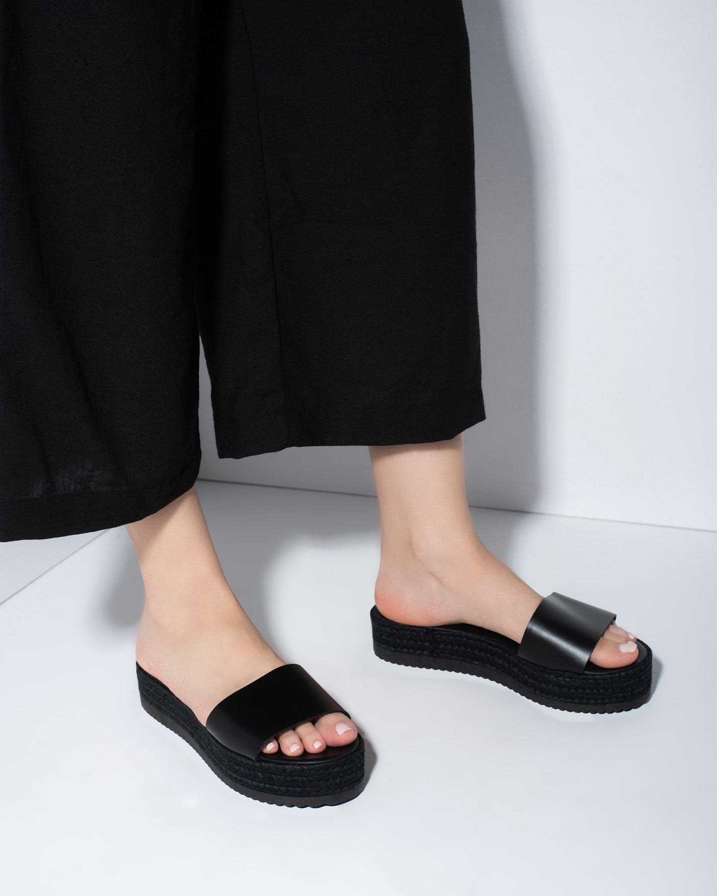 Black Leather Sandals, Olivia - PinkyPromiseAccs