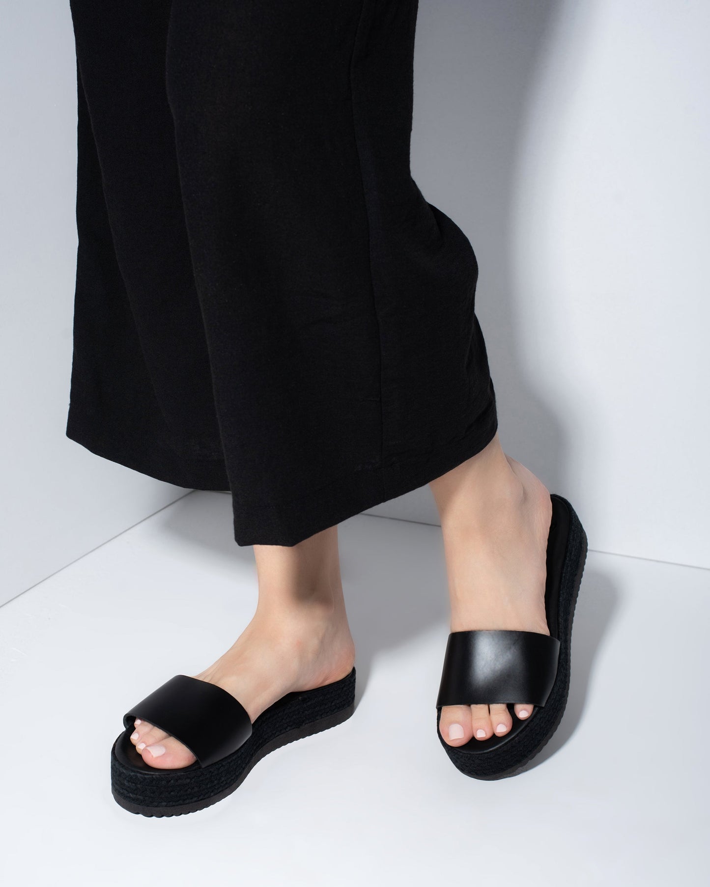 Black Leather Sandals, Olivia - PinkyPromiseAccs