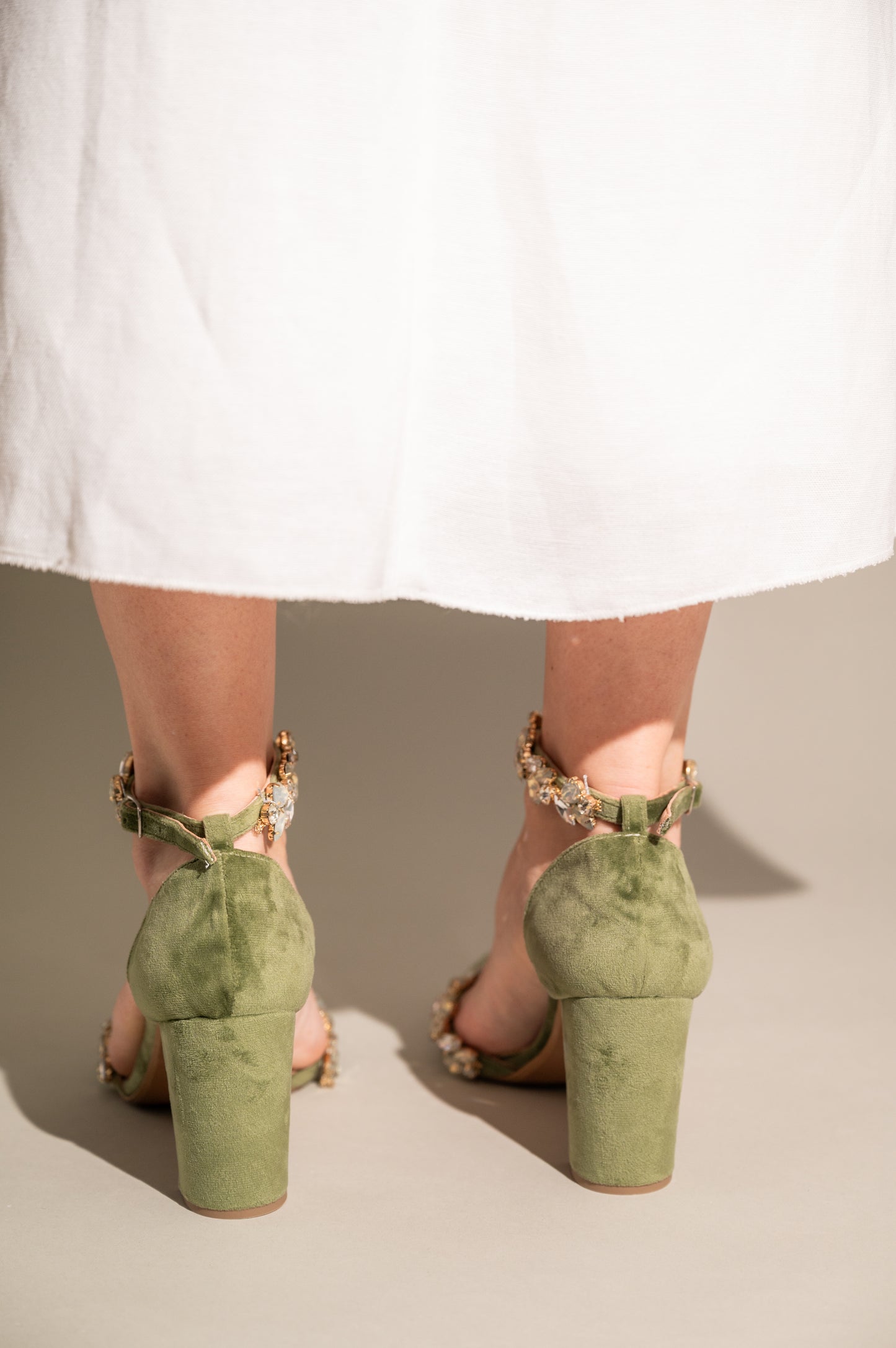 comfortable heels for wedding