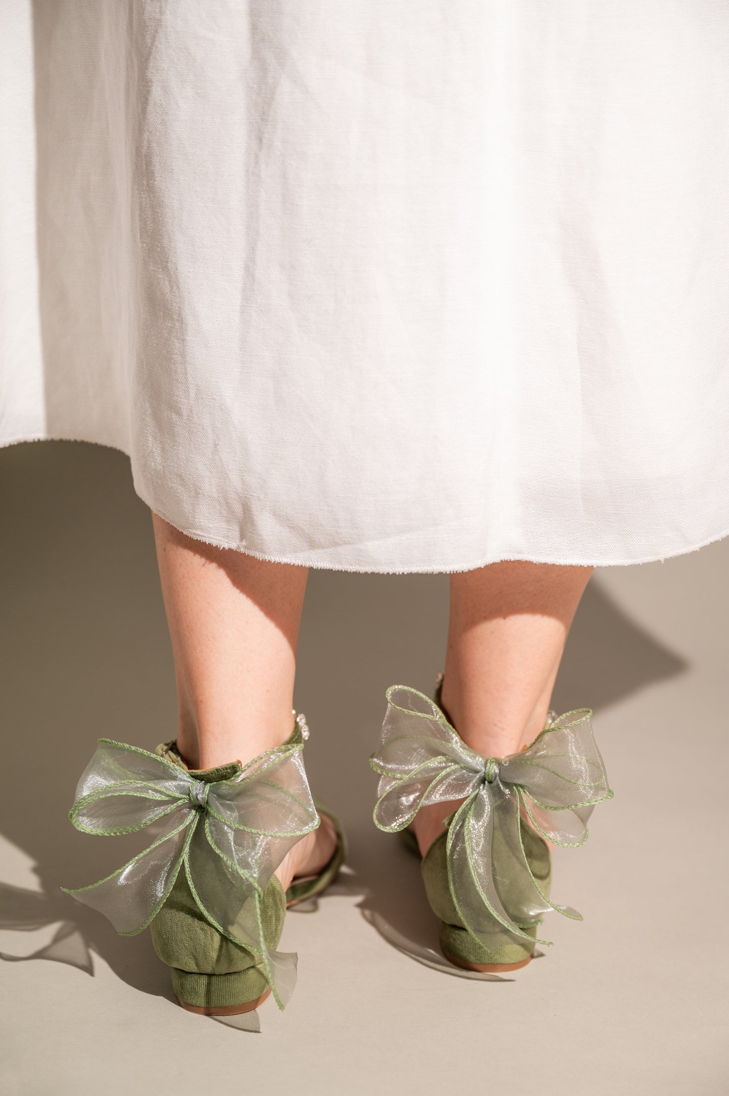 closed toe wedding shoes, wedding shoes for bride