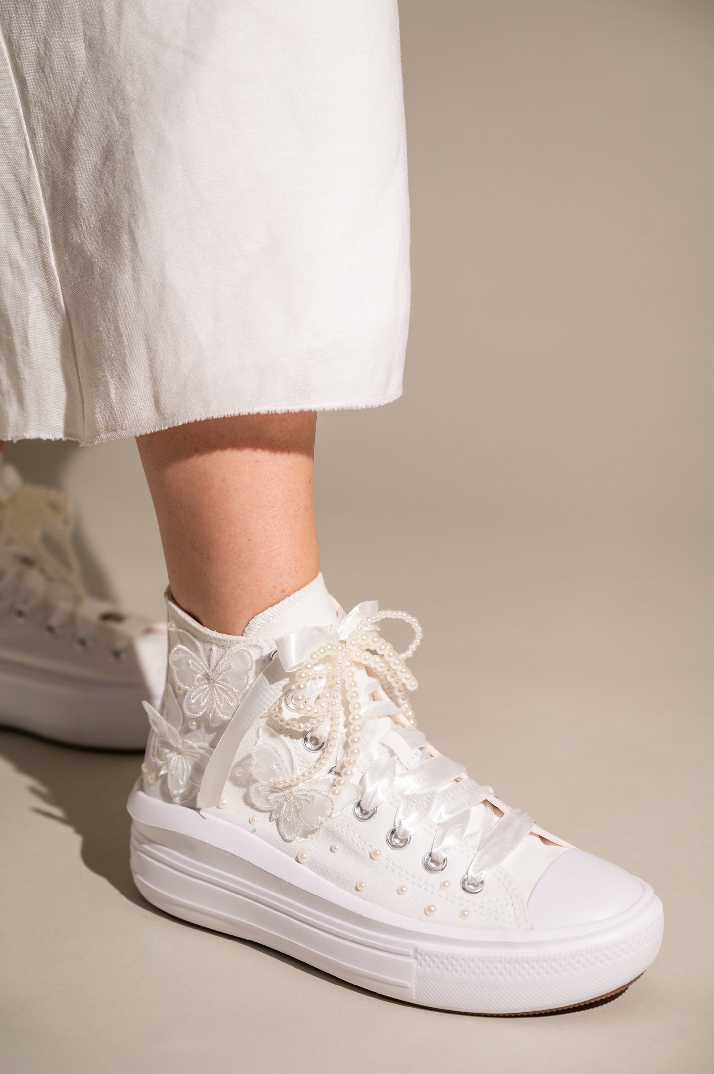 wedding sneakers,
bridesmaid shoes,
bridal sneakers