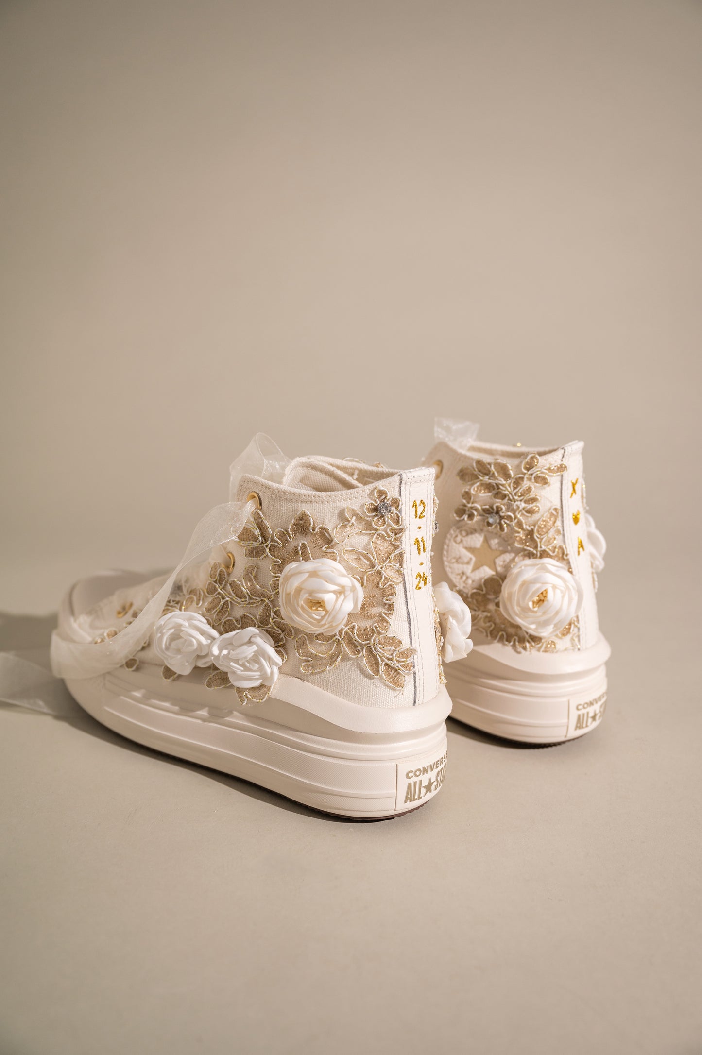 comfy wedding shoes for bride,
custom bridal shoes,
shoes for winter wedding