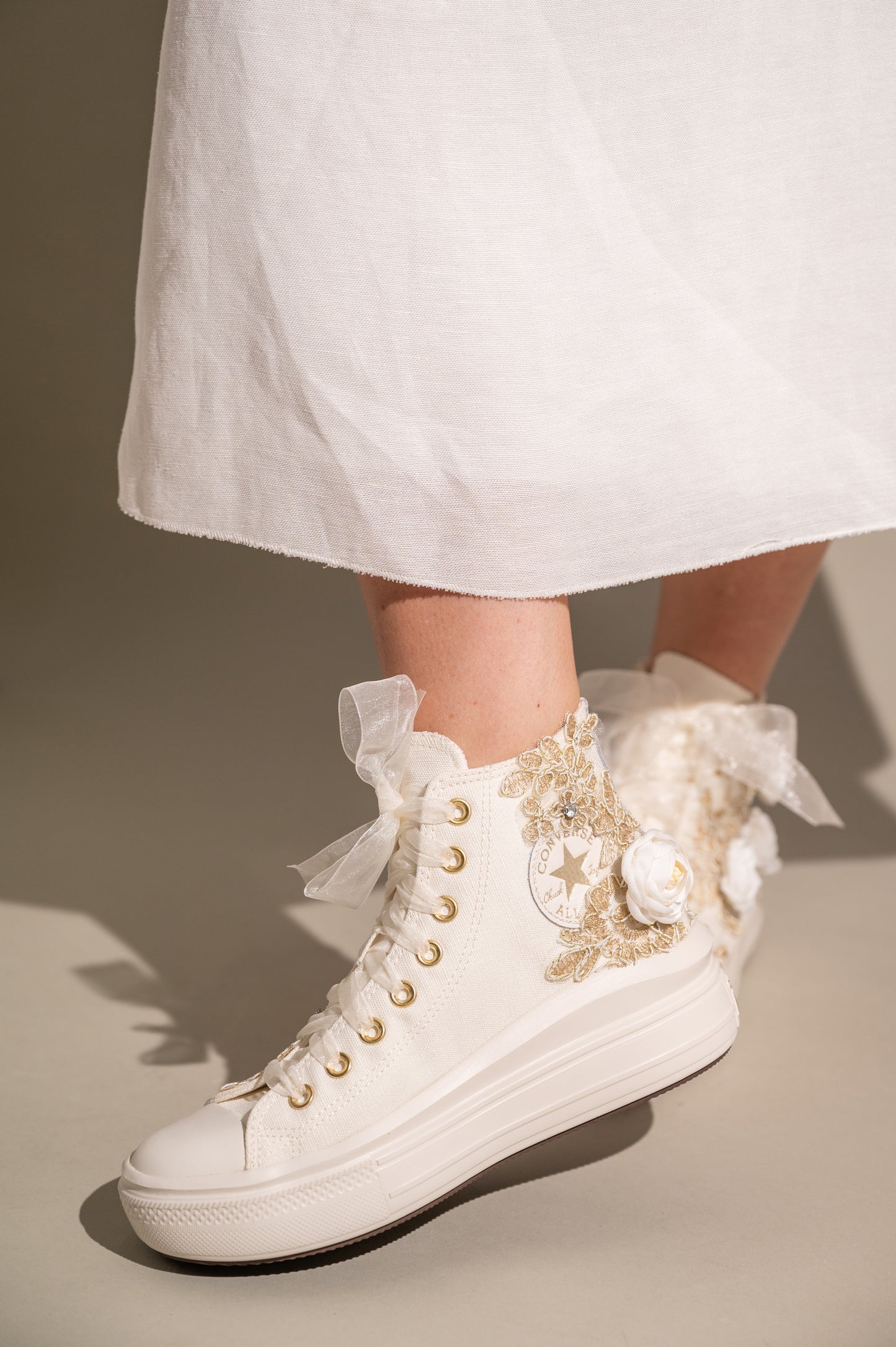 comfort wedding shoes,
bride shoes comfortable,
gold bridal shoes