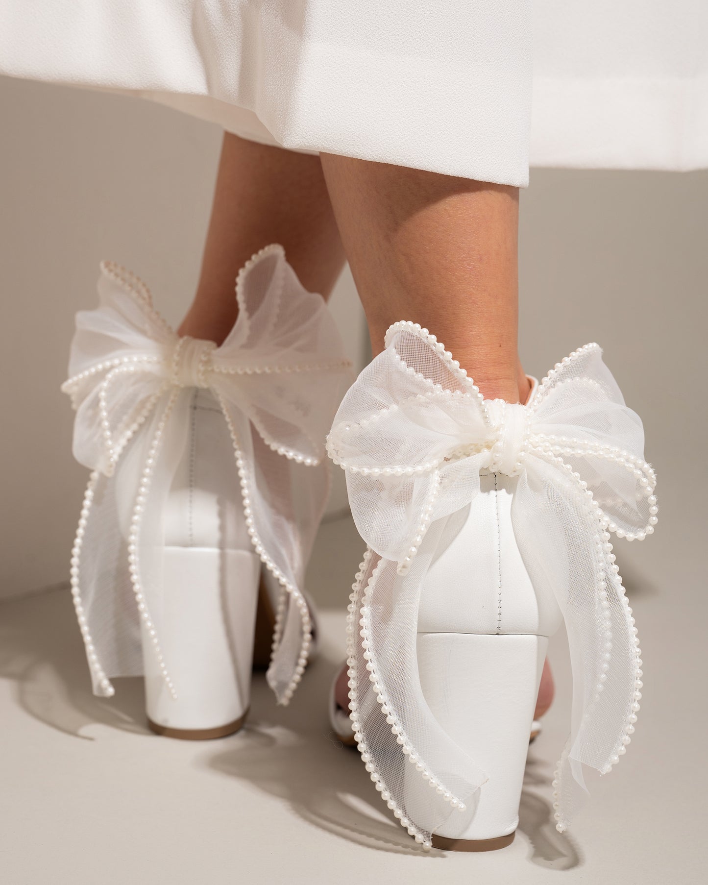 bow wedding shoes for bride