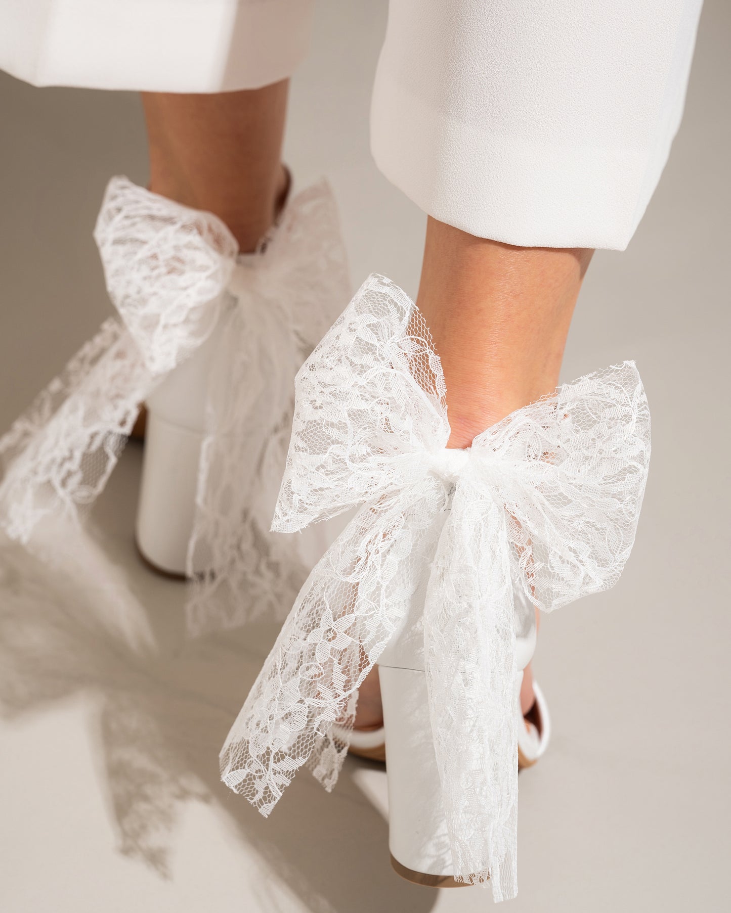 bow wedding shoes