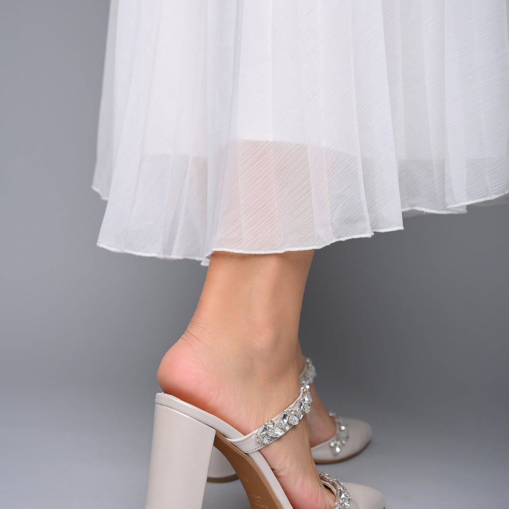 
                  
                    bridals shoes heels
                  
                