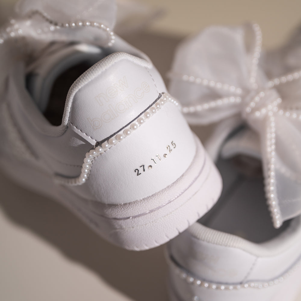 
                  
                    White Bridal Sneakers, Pearl Glide New Balance
                  
                