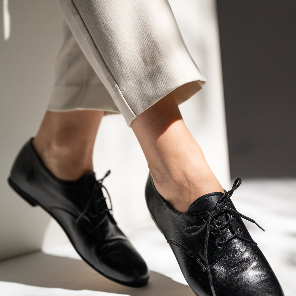 
                  
                    black oxford shoes
                  
                