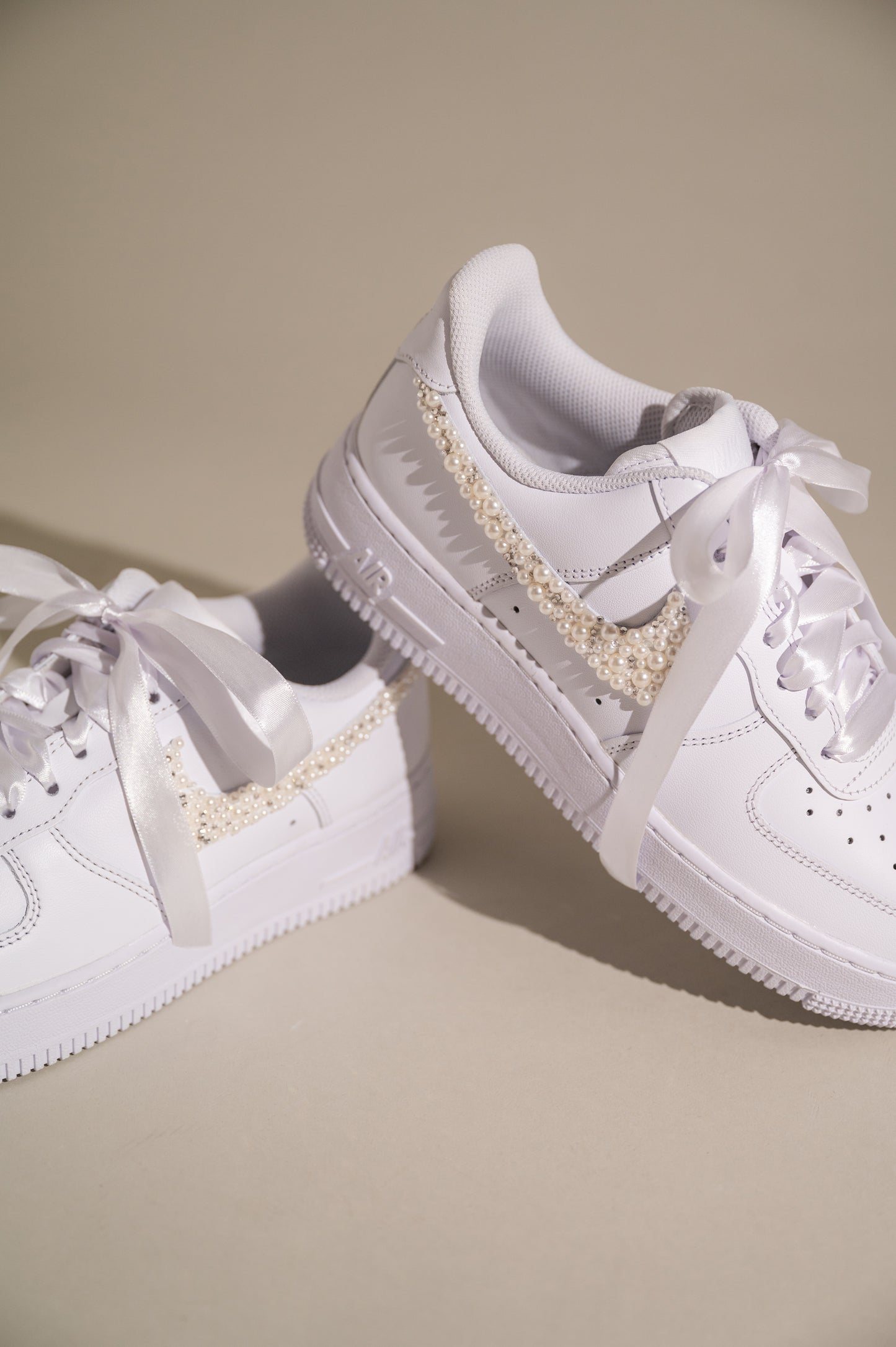 Luxe Pearls Walkers Nike Air Force 1 '07