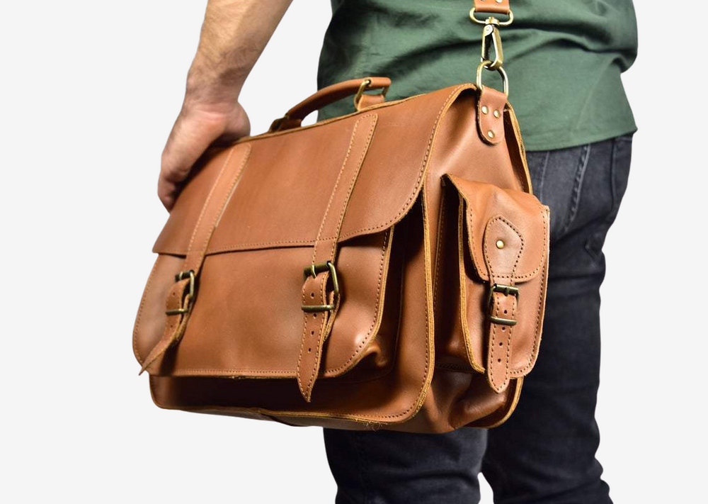 
                  
                    mens leather bags
                  
                