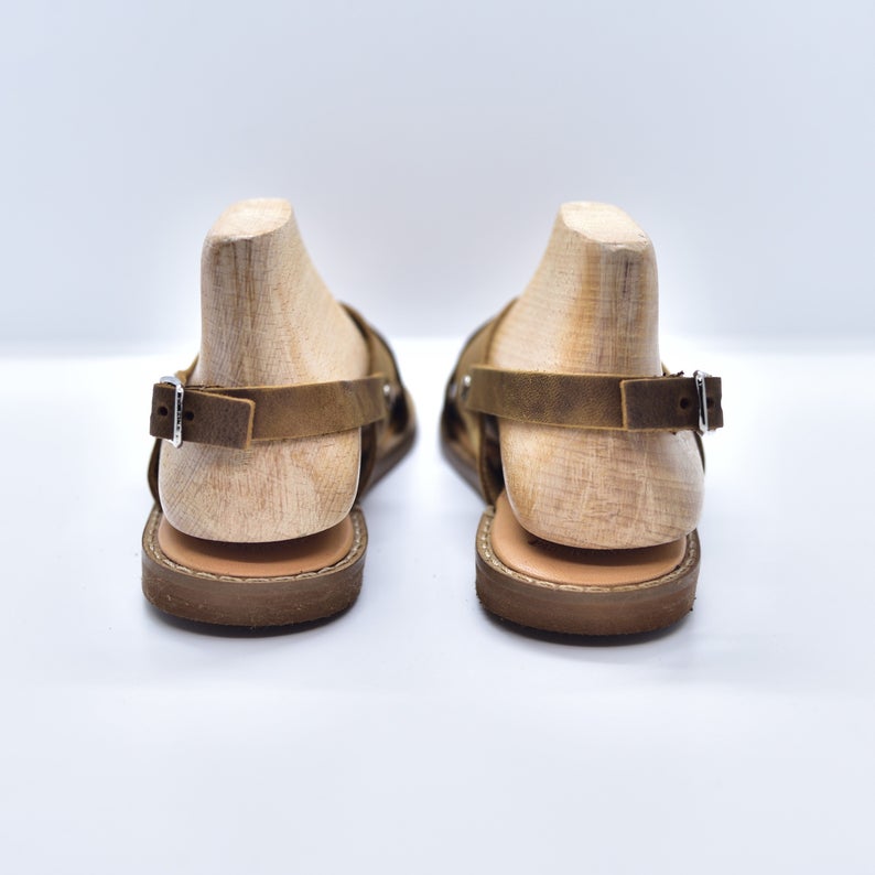 
                  
                    leather sandals for kids
                  
                