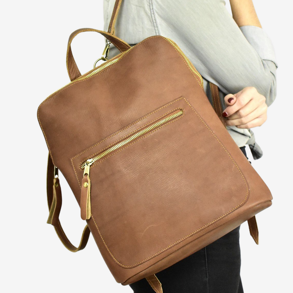 
                  
                    Medium Backpack, Cinnamon
                  
                