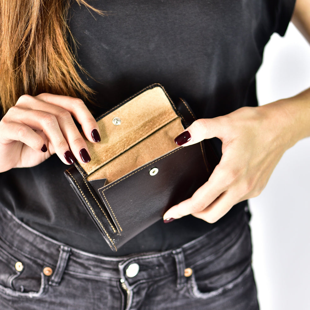 
                  
                    leather women's wallets, μικρά γυναικεία πορτοφόλια
                  
                