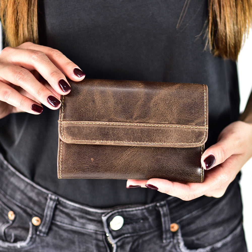 
                  
                    leather women's wallets, μικρά γυναικεία πορτοφόλια
                  
                