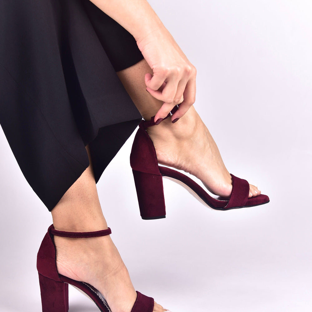 
                  
                    burgundy velvet shoes for women, βελούδινα πέδιλα για γάμο
                  
                