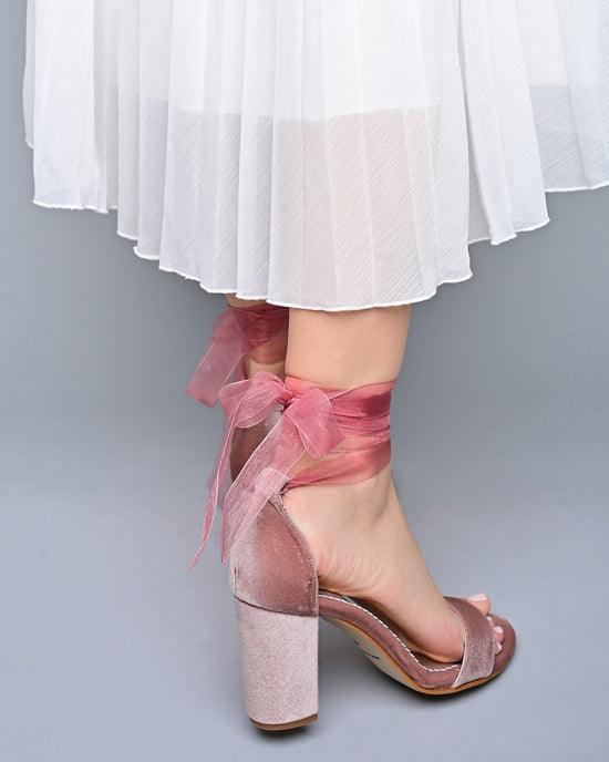 Load image into Gallery viewer, velvet shoes for wedding
