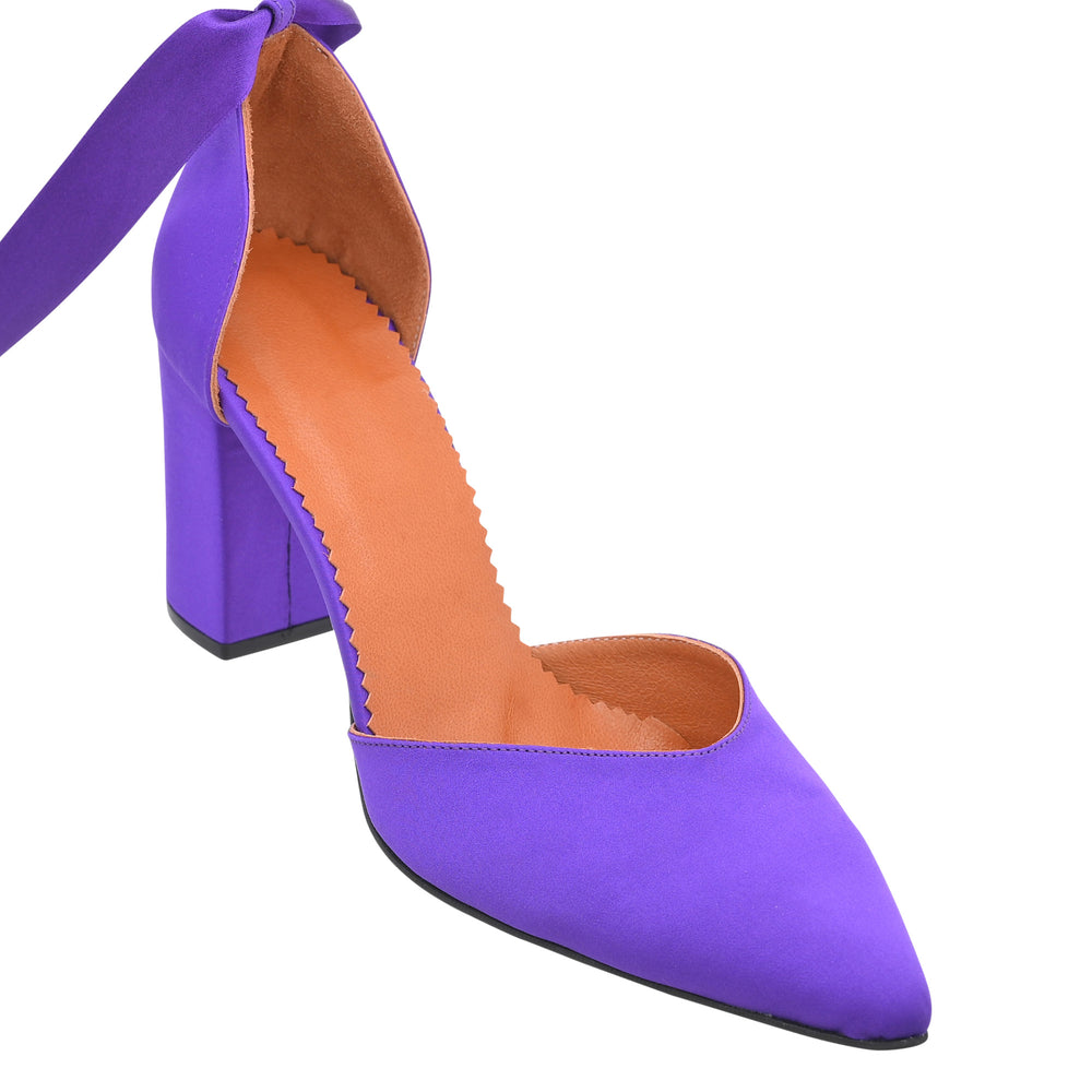 
                  
                    bridal shoes
                  
                