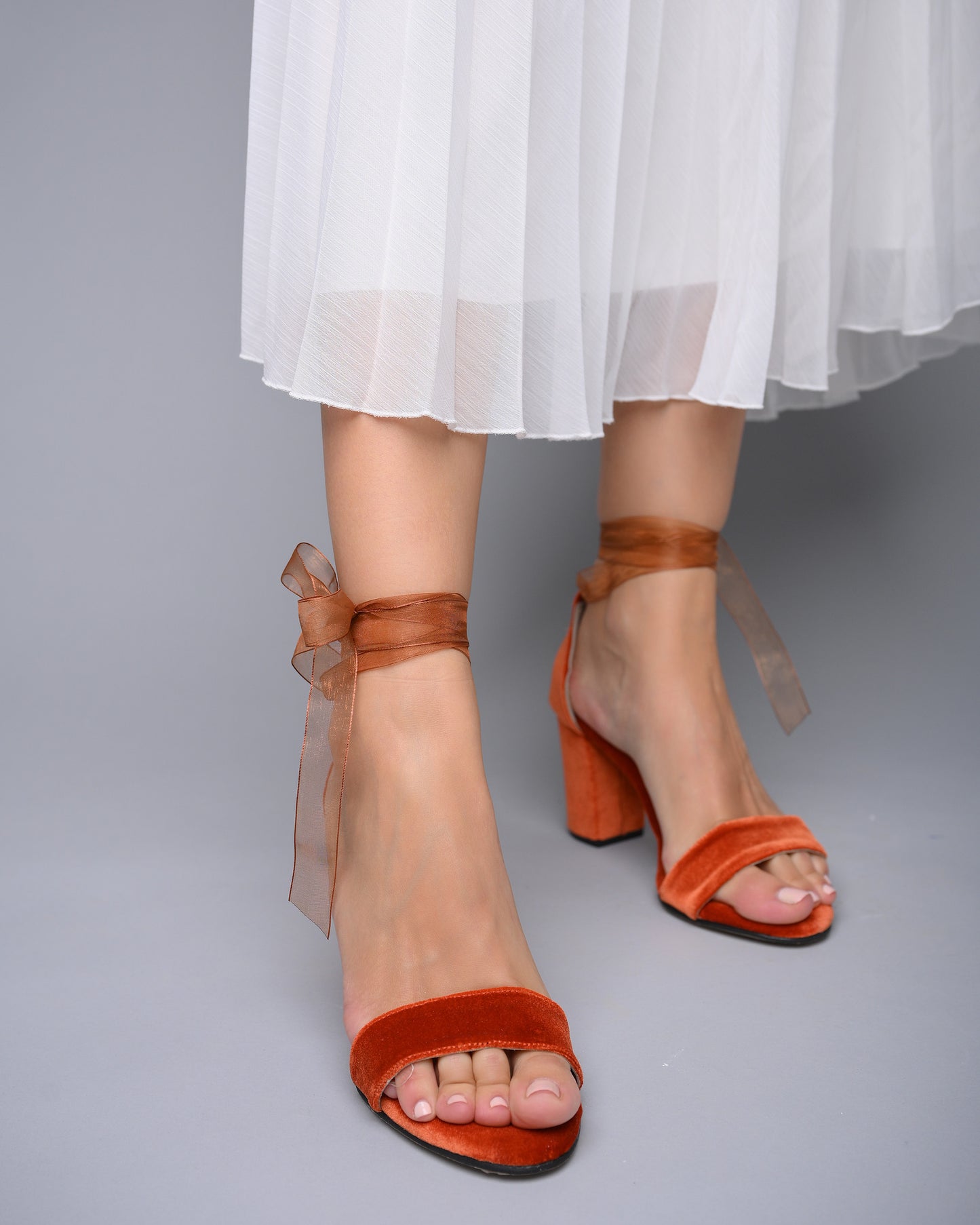 Load image into Gallery viewer, bridal sandals for wedding
