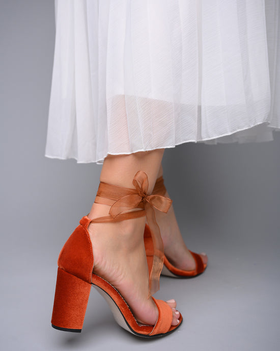 bridal shoes copper for a rustic wedding