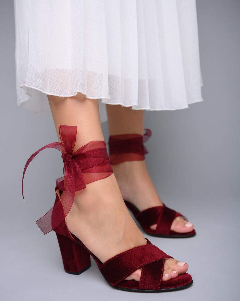 
            
                Load image into Gallery viewer, burgundy bridal shoes heels
            
        