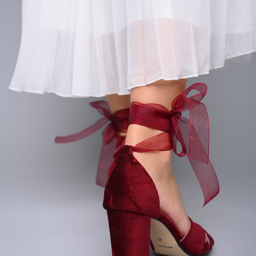 
                  
                    bridal shoes low heel
                  
                