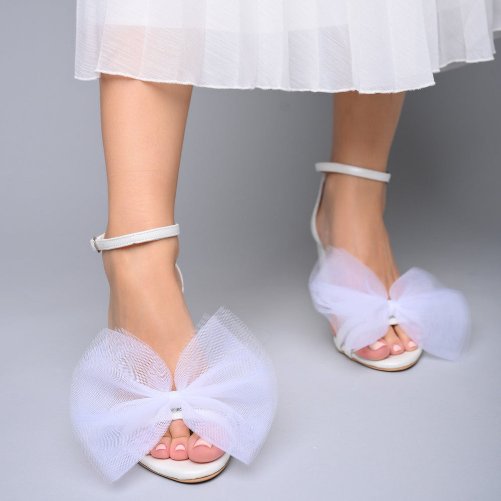 bow wedding shoes