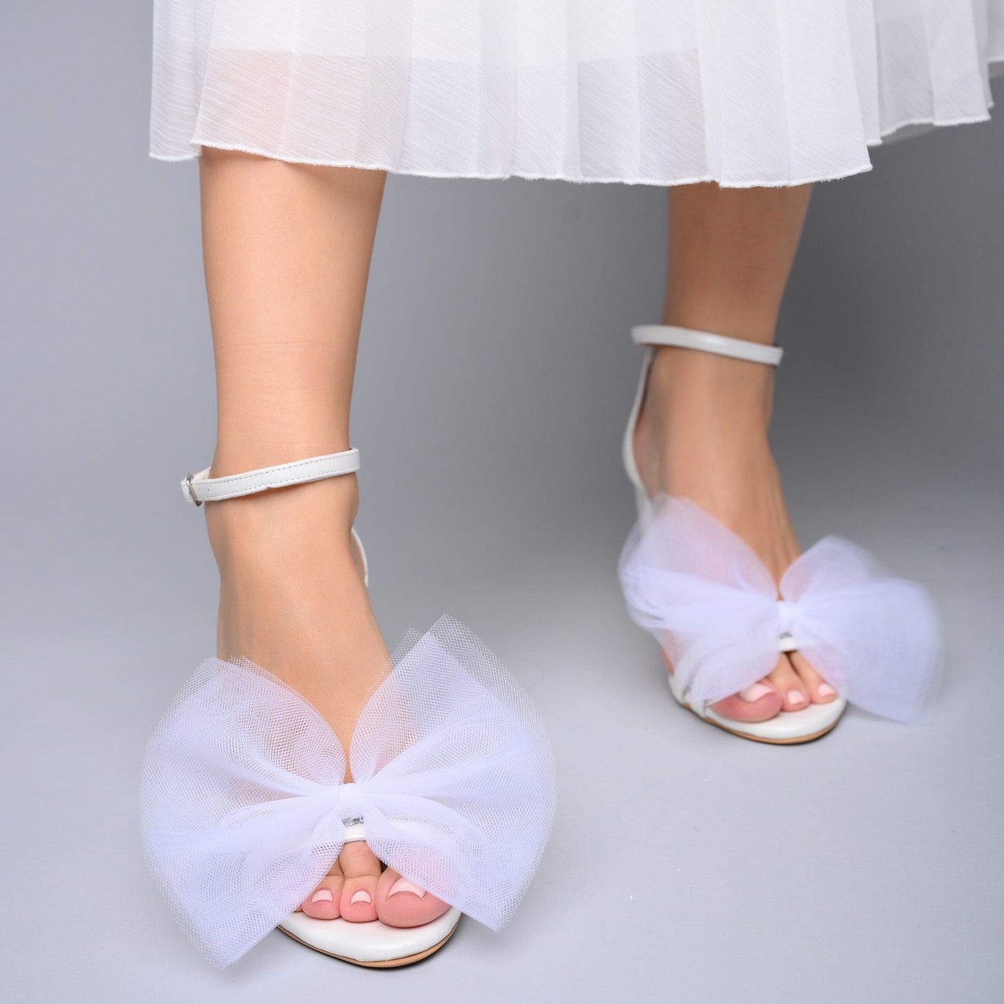 bow wedding shoes