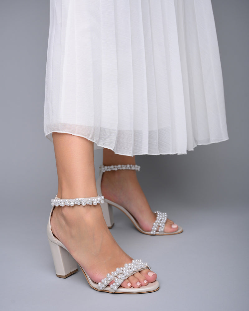 
            
                Load image into Gallery viewer, bridal shoes block heel
            
        
