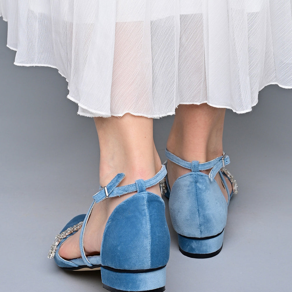 
                  
                    wedding flats
                  
                