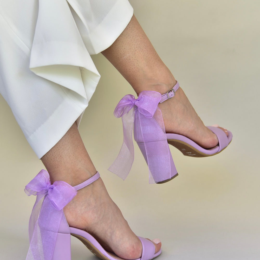 
                  
                    bow hight heels
                  
                