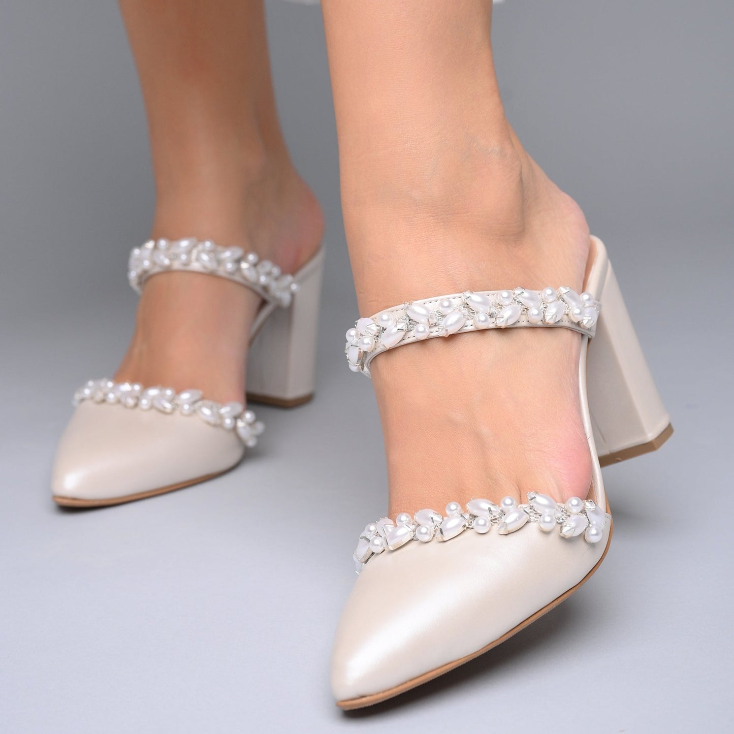 wedding shoes pearl