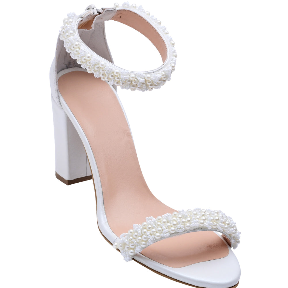 
                  
                    bridal shoes pearl
                  
                